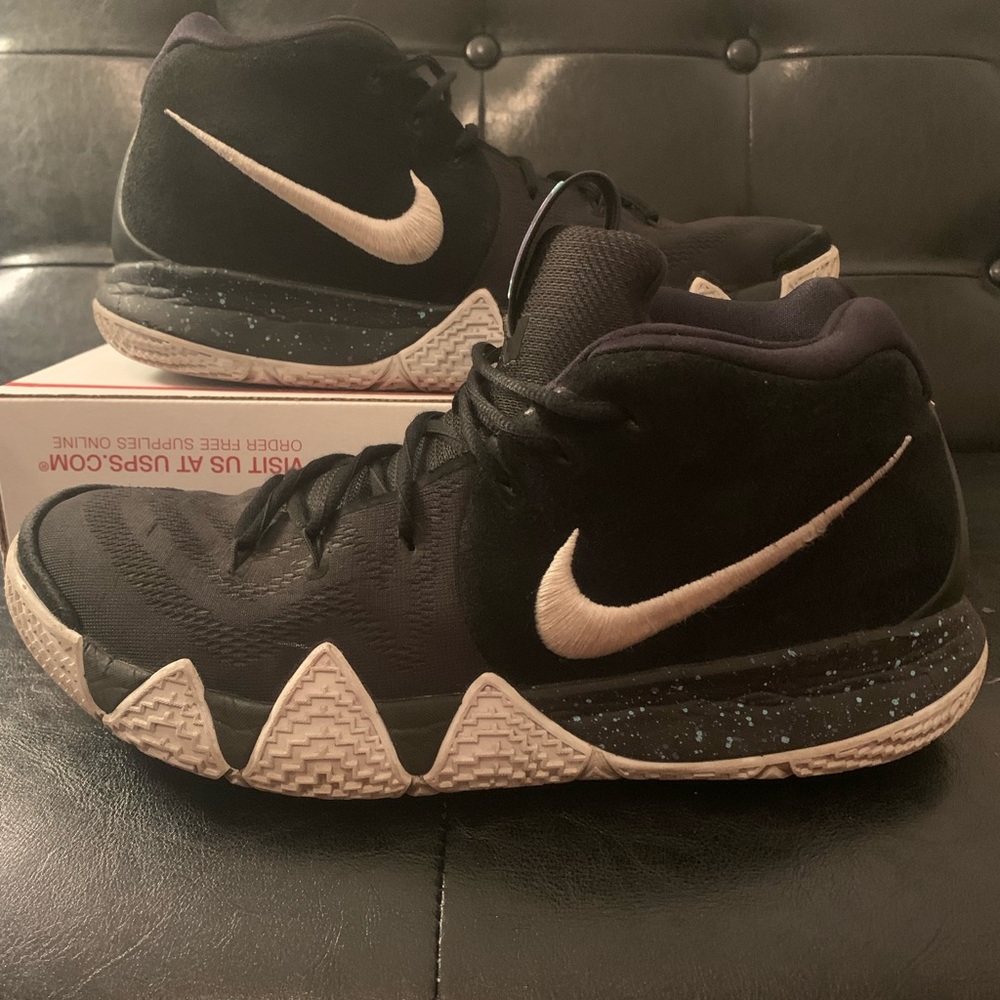 Nike Kyrie 4 ‘Black White Ankle Taker’